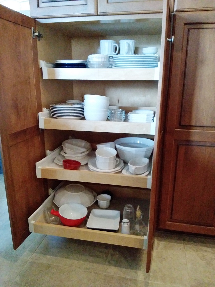 Kitchen Pantry Pull-Out Drawers